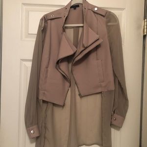 Middie jacket with train